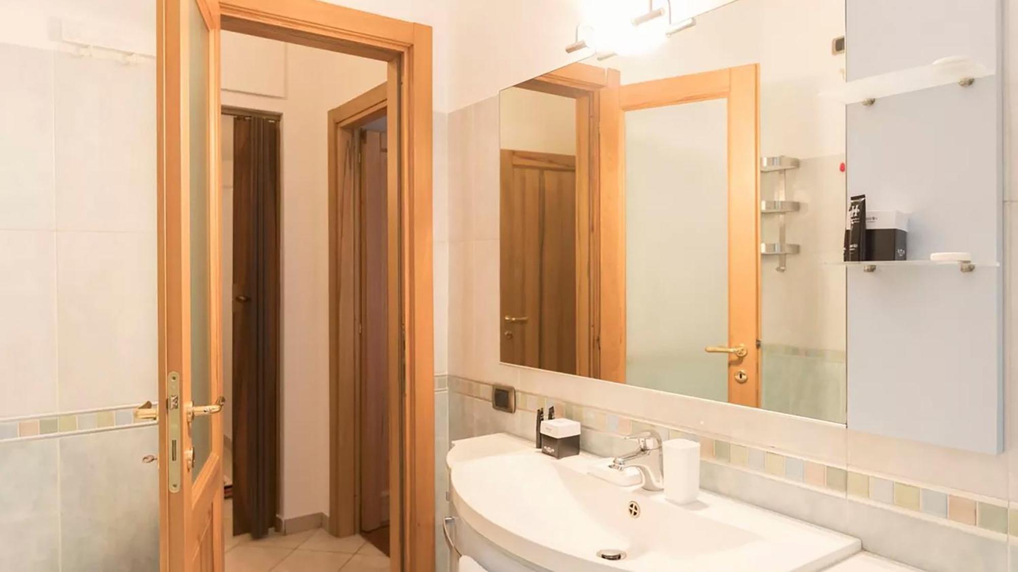 מילאנו Classbnb - Two Apartments 400 Meters From The Duomo מראה חיצוני תמונה