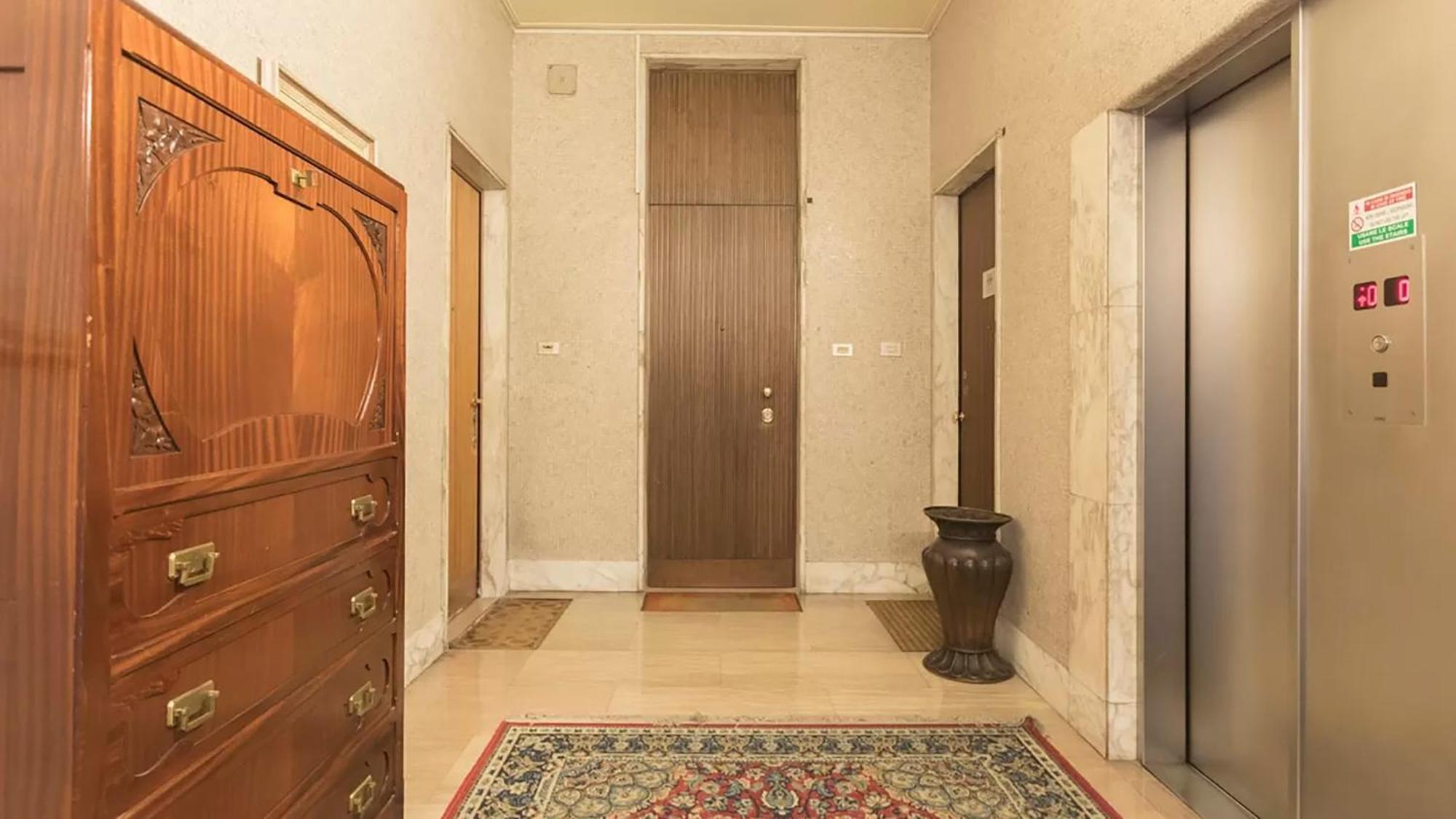 מילאנו Classbnb - Two Apartments 400 Meters From The Duomo מראה חיצוני תמונה