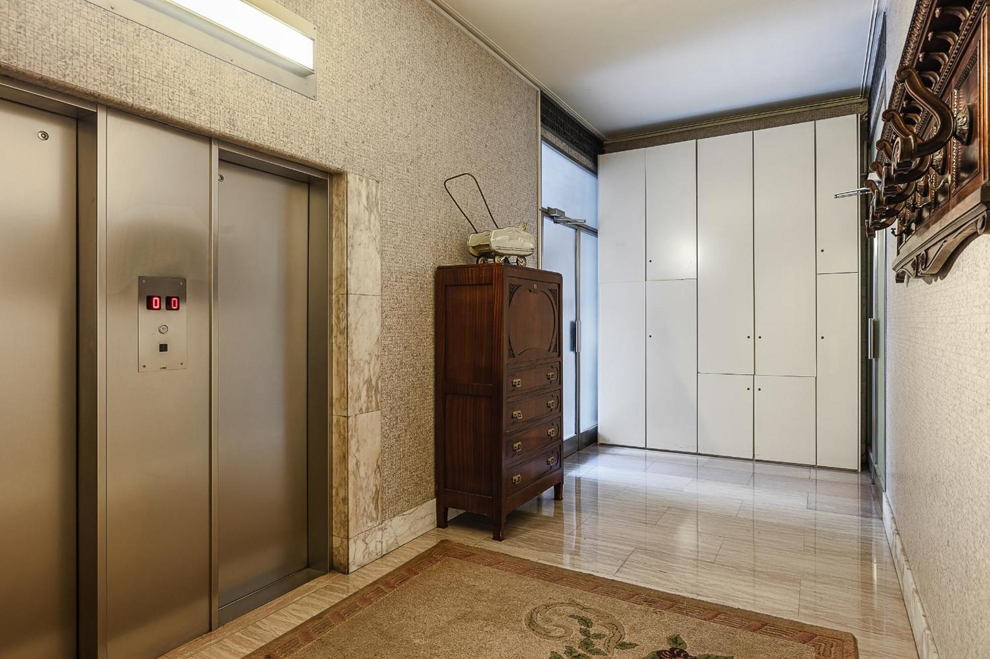 מילאנו Classbnb - Two Apartments 400 Meters From The Duomo מראה חיצוני תמונה